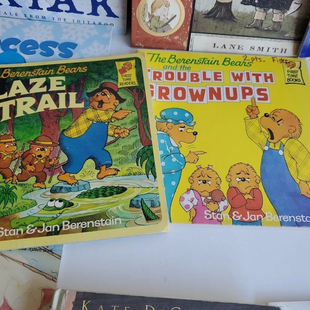 19 Book lot Homeschool Teacher Library Level 4 Blueberries for Sal Pearson PB HC